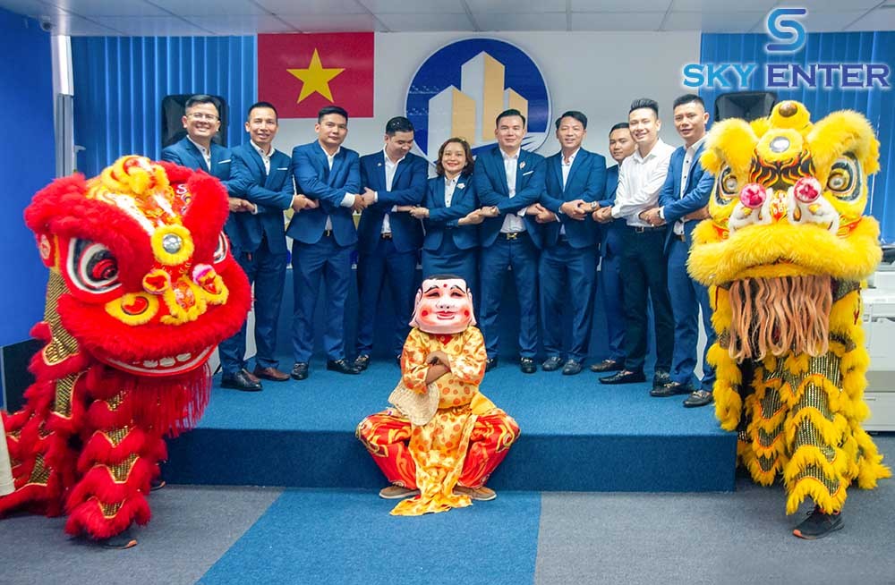 to-chc-su-kien-khai-truong-tron-goi